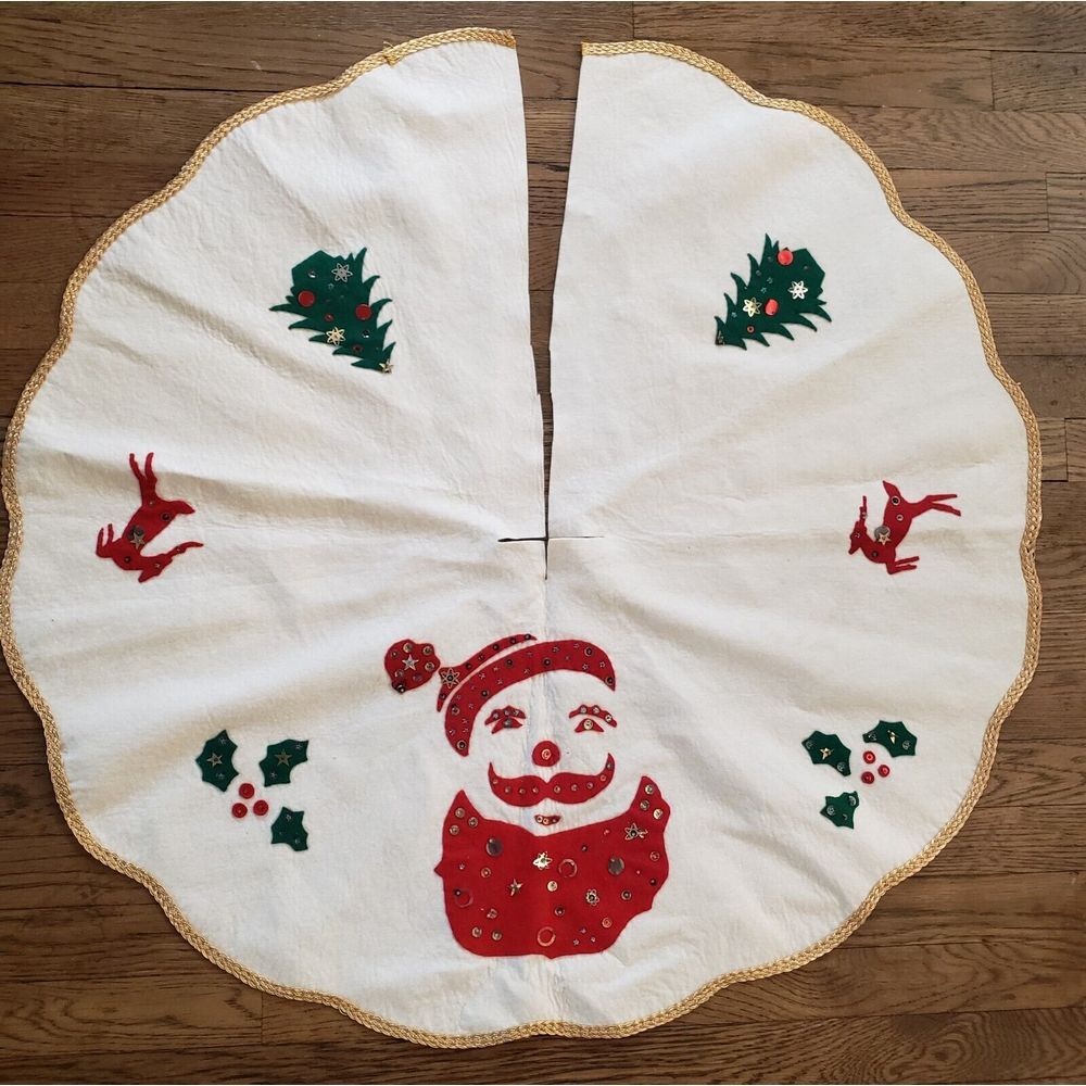 Vtg Felt‎ Christmas Tree Skirt Sequins Santa Reindeer Holly Handmade Gold Trim